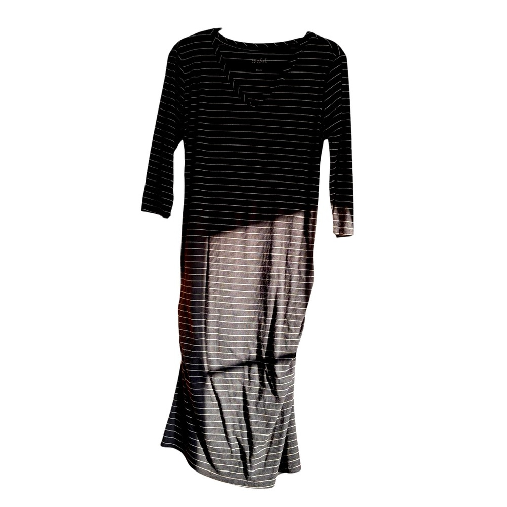 Isabel Maternity Dress Size Large Black with White‎ Stripes